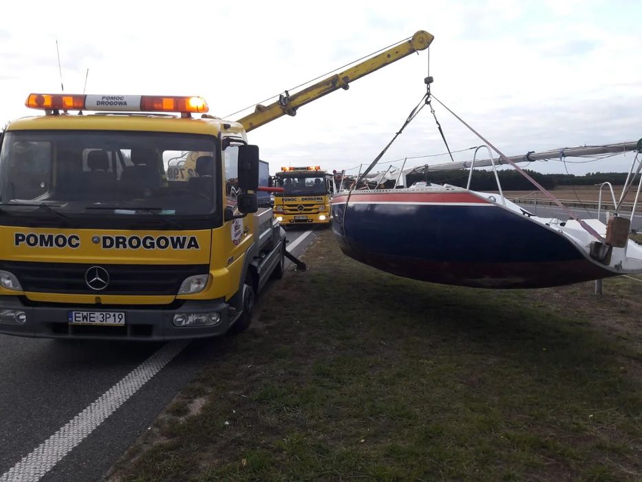 Mercedes-Benz Atego Pomoc Drogowa  Atego Pomoc drogowa Holownik