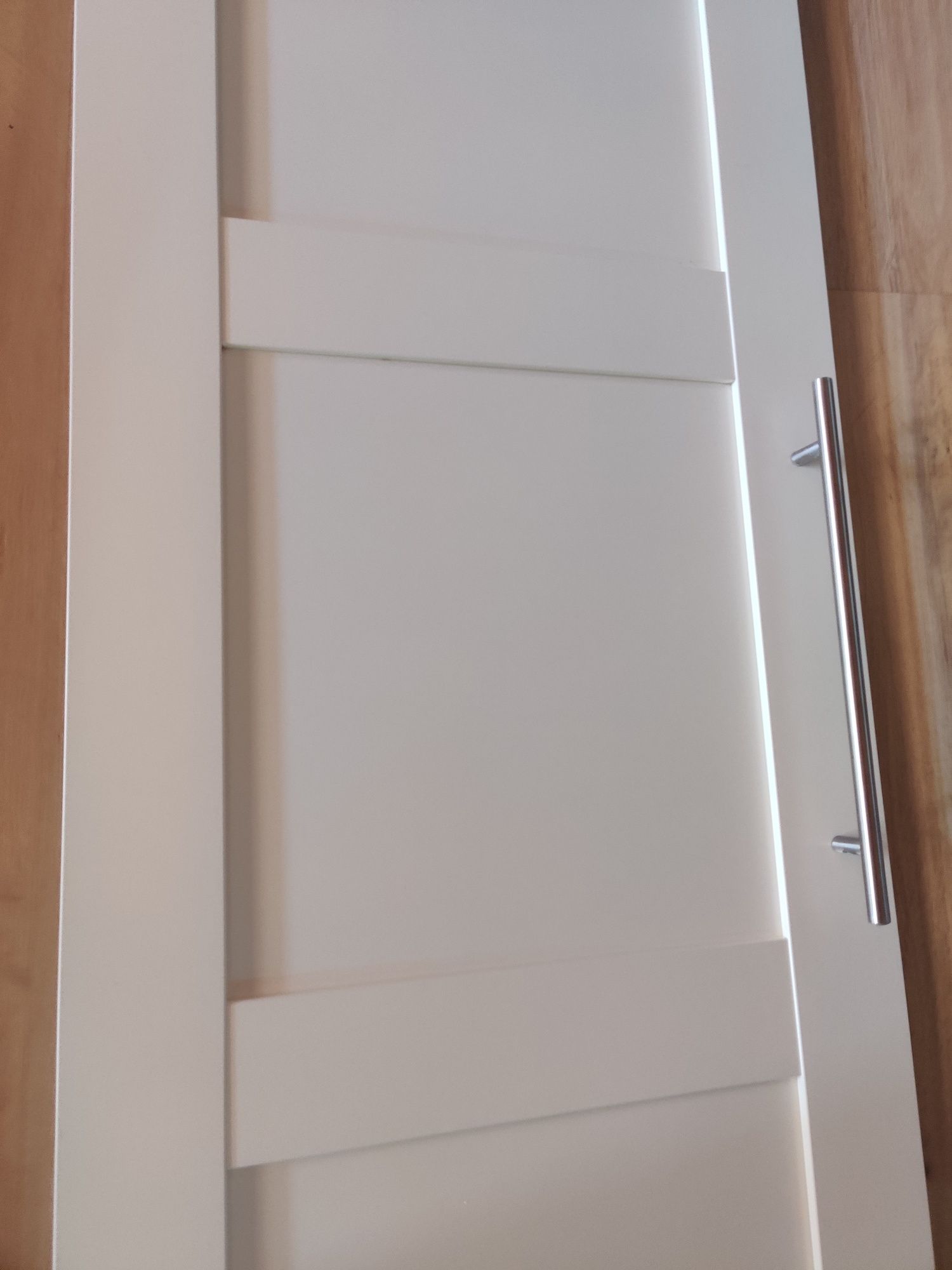 Porta de roupeiro IKEA bergsbo