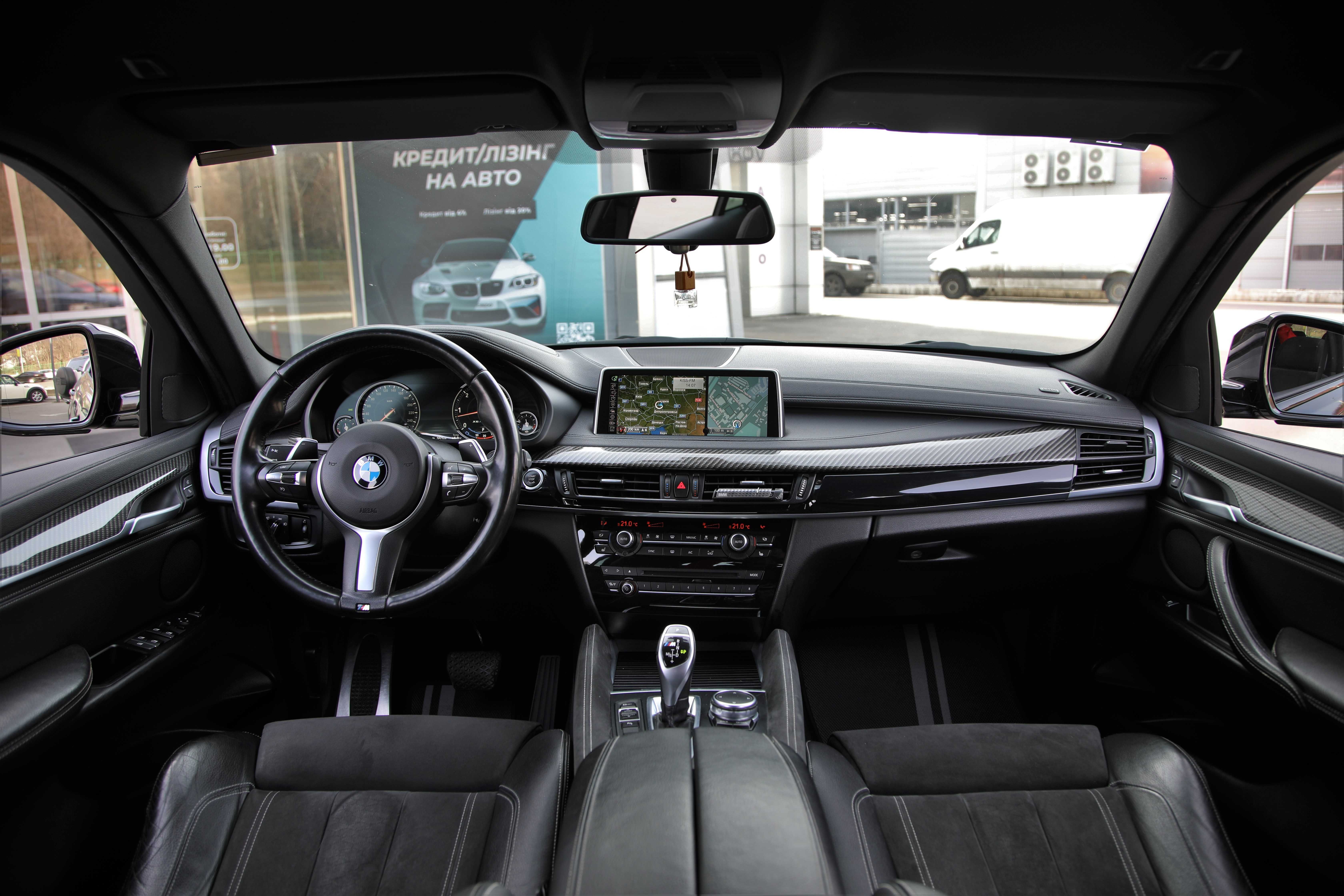 Офіційний BMW X6 М50d 2015 року