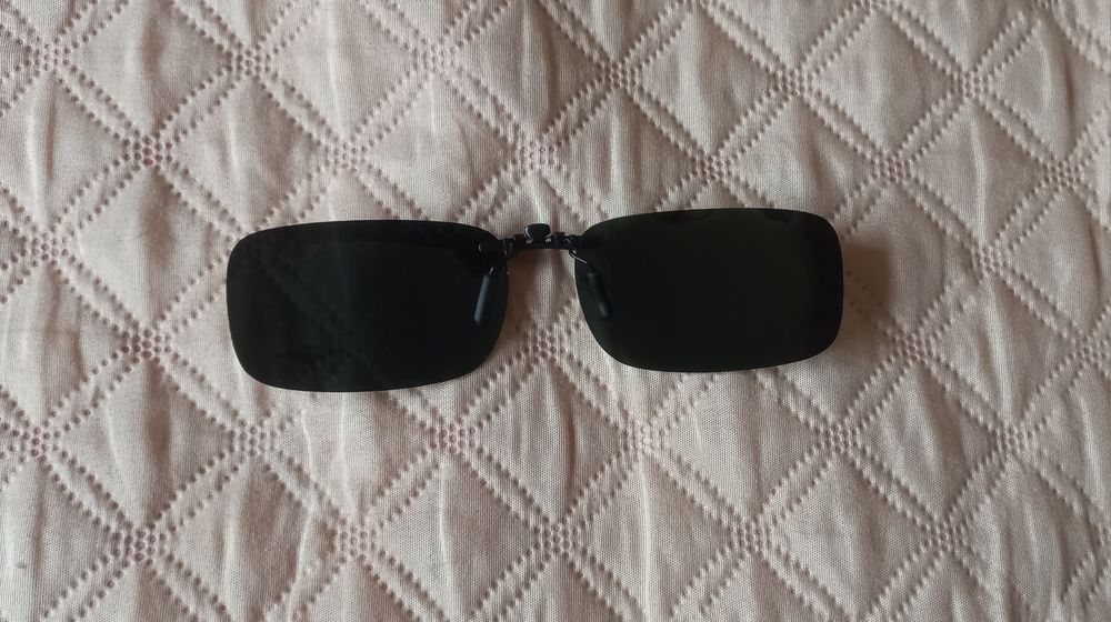 Lentes Sol Verdes com Clip