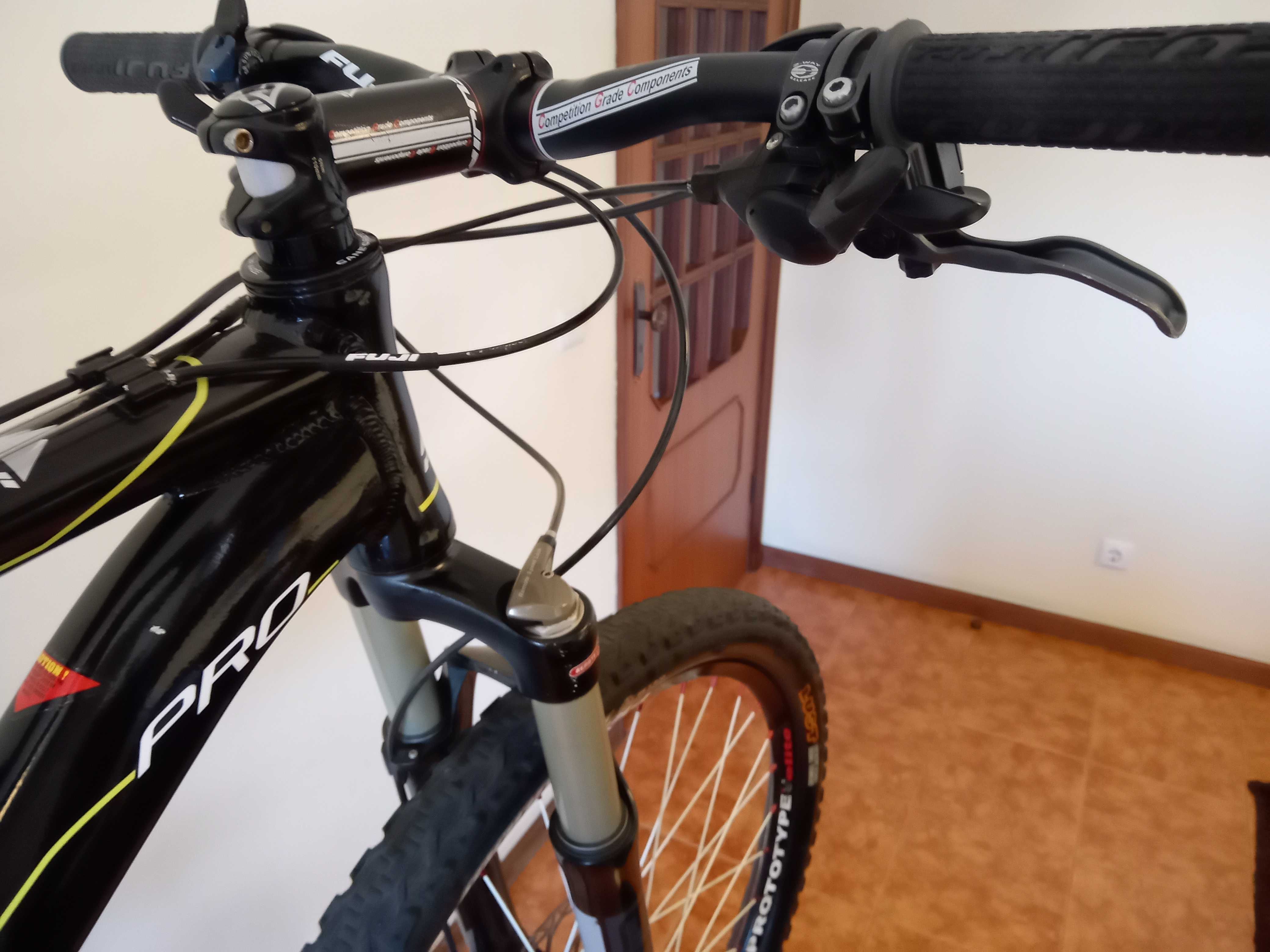 Bicicleta BTT FUJI