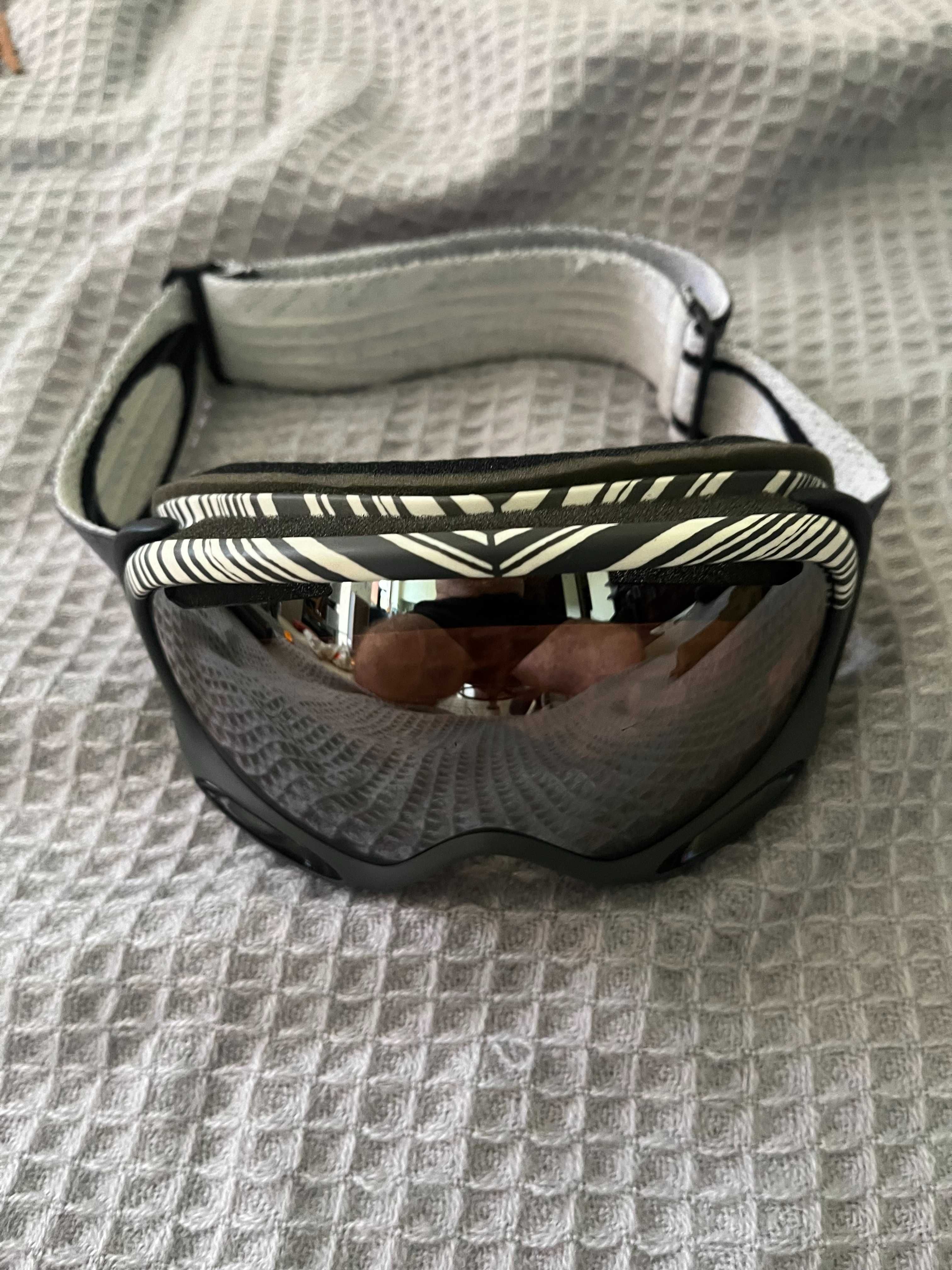 gogle Oakley Snowboarding - model Shawn White