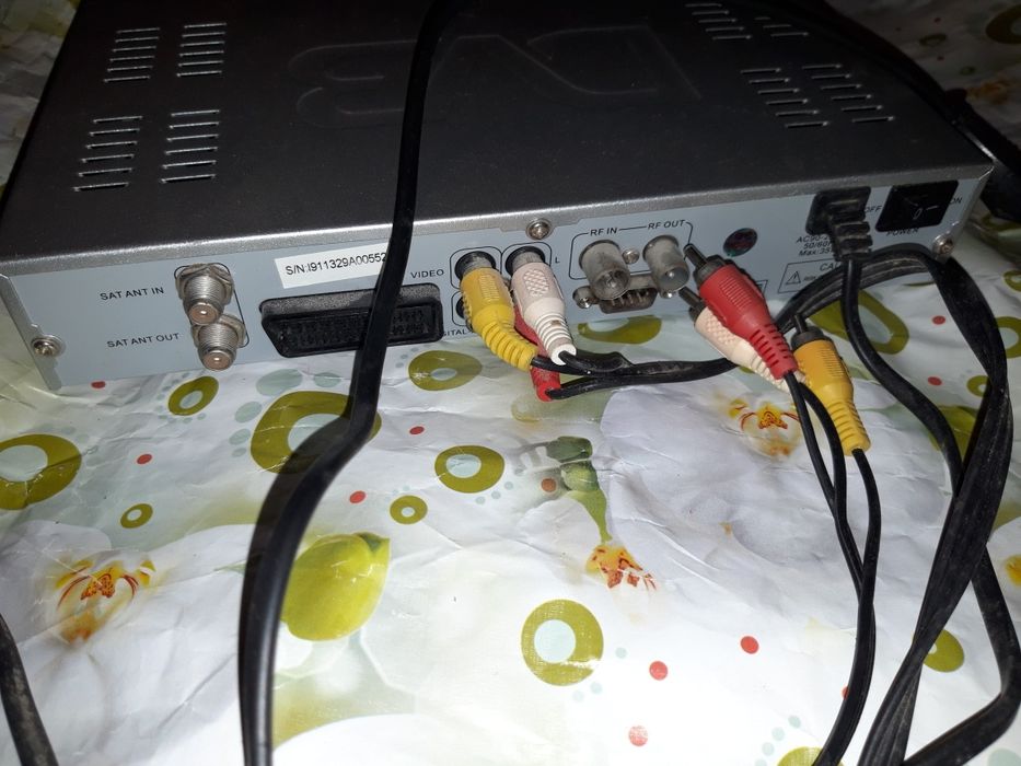 Спутниковое телевидение ТВ-ресивер DVB-T2 Б/У Star Track SR-75x t 2 t2