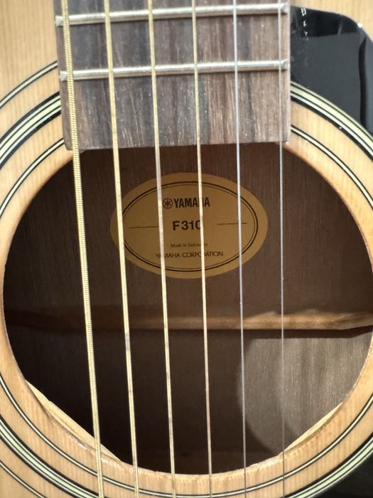 YAMAHA f310 gitara akustyczna