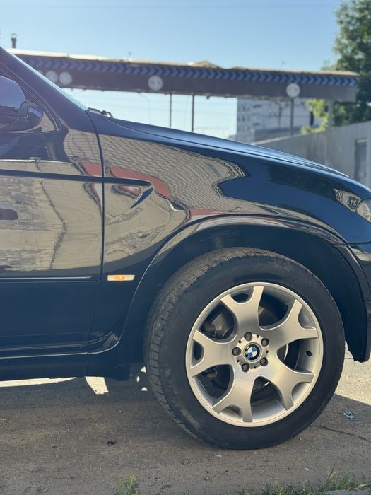 Авто BMW X5 E53 М57