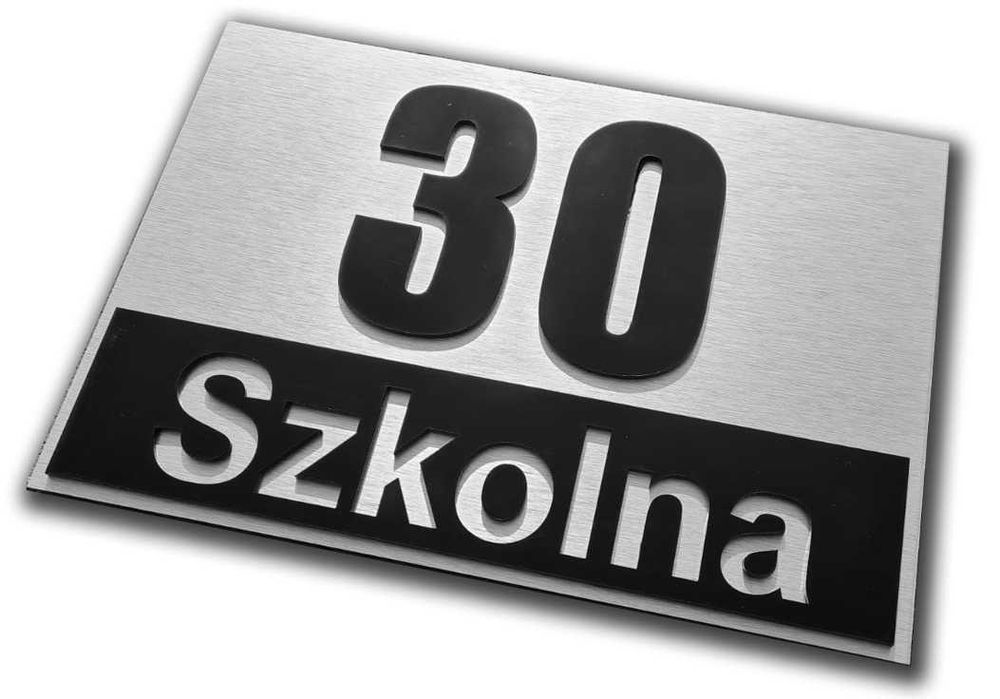 Tabliczka adresowa numer domu AluPlex3D aluminium + czarne szkło akryl