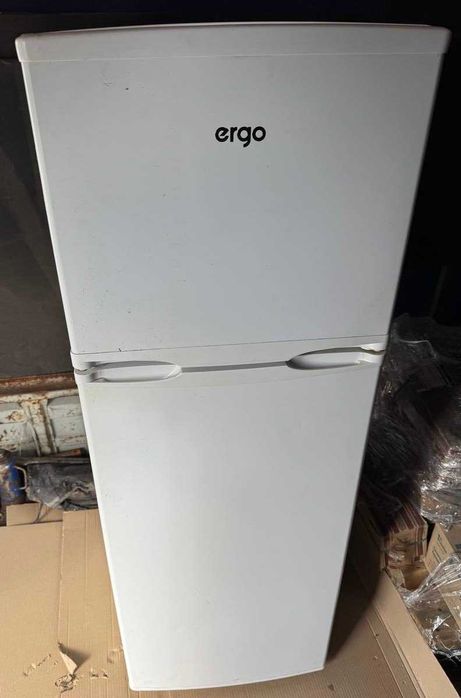 Холодильник з морозильною камерою (Ergo MR 145)
