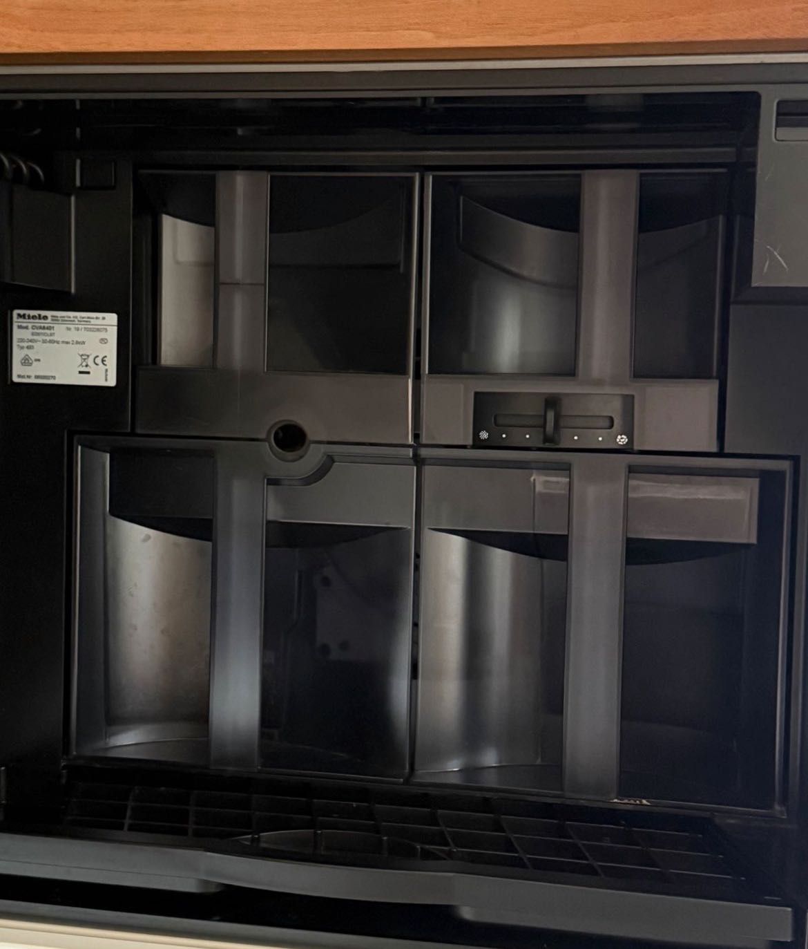Ekspres do kawy Miele CVA 6401