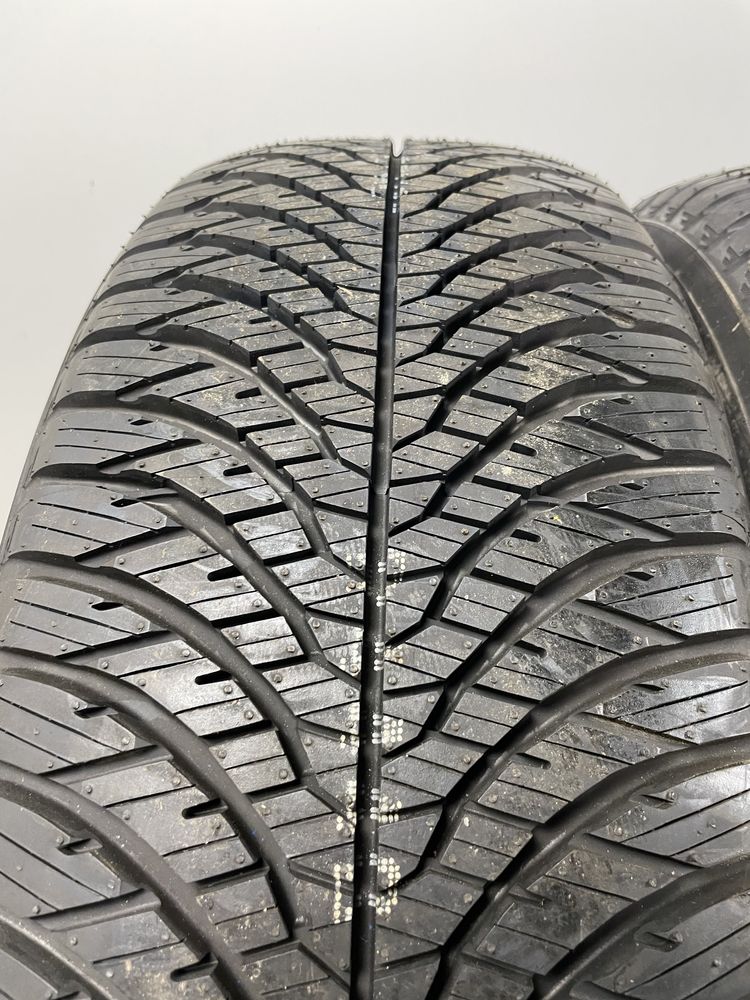 225/60R18 104V Yokohama BluEarth 4S NOWE 23rok