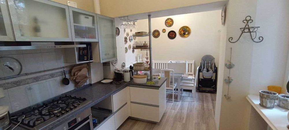 Продам 5 комнатную квартиру в Центре города  парк Глобы