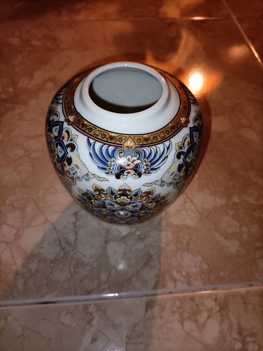 Jarra/Pote e caixa em cerâmica