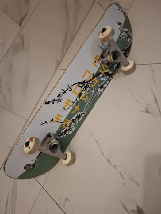 Deskorolka solidna Enuff Wiśnia biała 8"