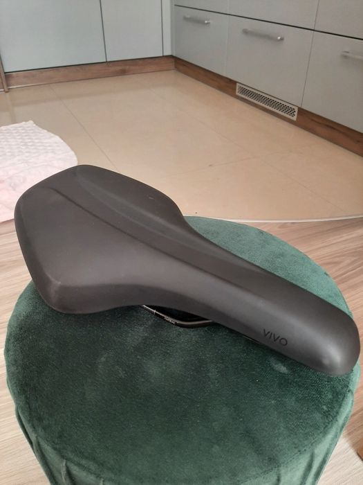 Nowe siodełko rowerowe Selle Royal Vivo 148mm