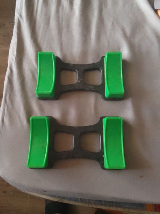 Подставки под гантели