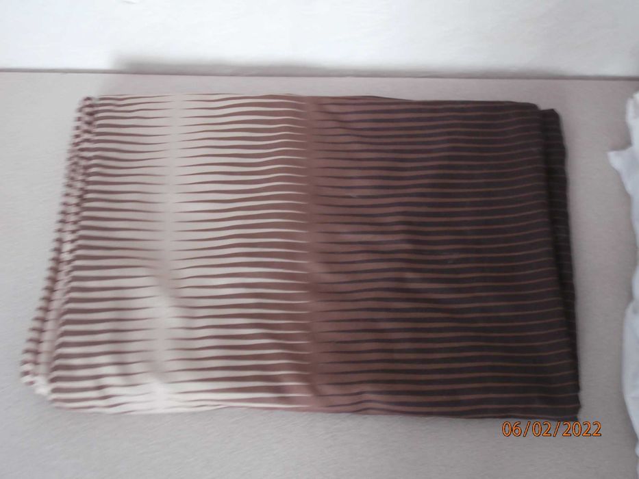 Dwie poszewki na kołdrę i na poduszkę - dwa komplety 140x200 70x80