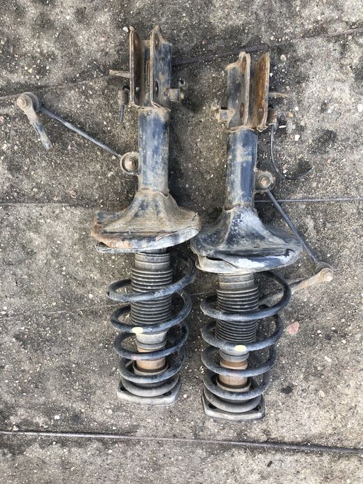 Задні стойки в зборі з пружинами hundai tucson кіа спортейдж 04-10p