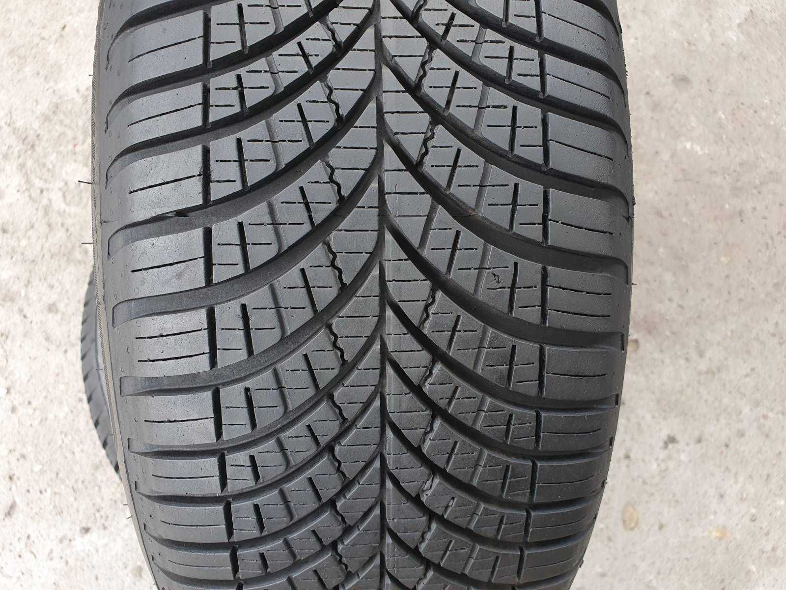 2x Goodyear Vector 4Seasons Gen 3  215/55r17  7mm