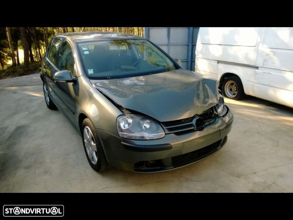 Golf V para peças