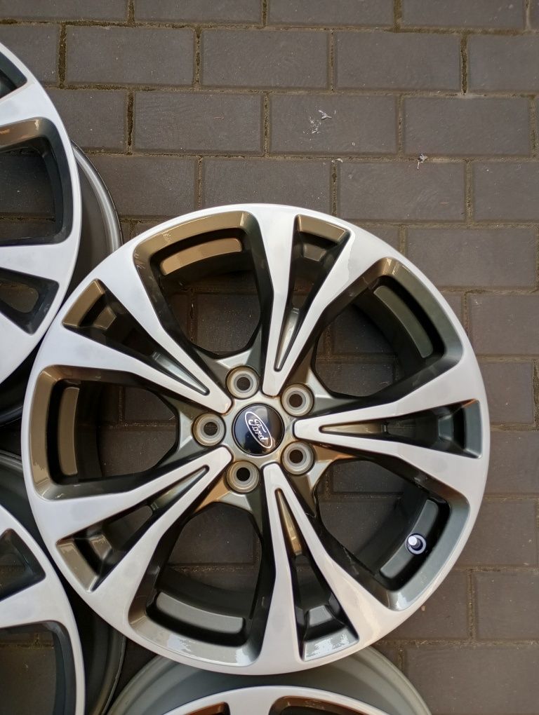 Alufelgi Ford Kuga 3 ST Line r18 5x108 czujniki powietrza