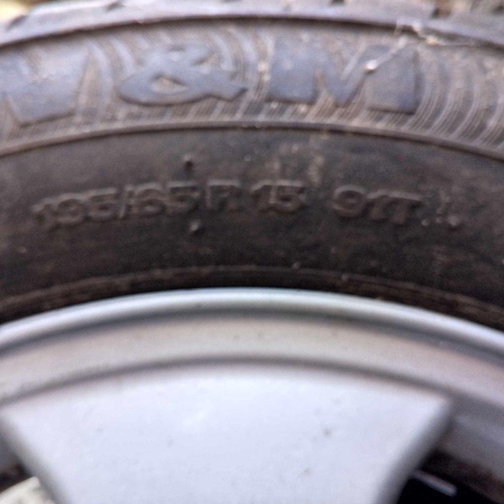Opony letnie  195/65 R15