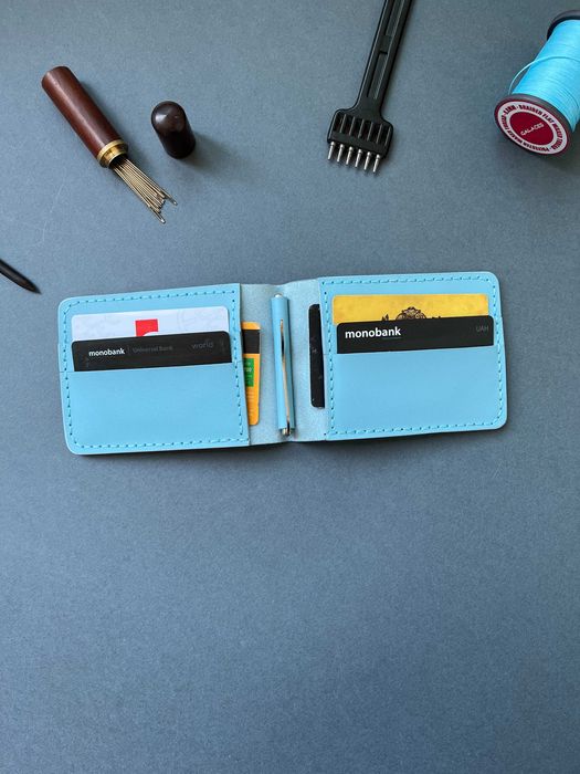 Зажим для денег/ Притиск для коштів