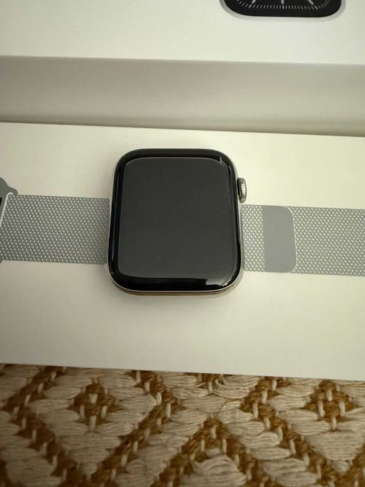 Apple Watch 44mm Aço milanese Loop - Series 5