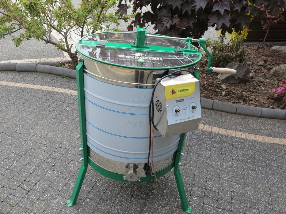 Miodarka Uniwersalna Nierdzewna  Cztero-Ramkowa  Ręczno - Elektryczna