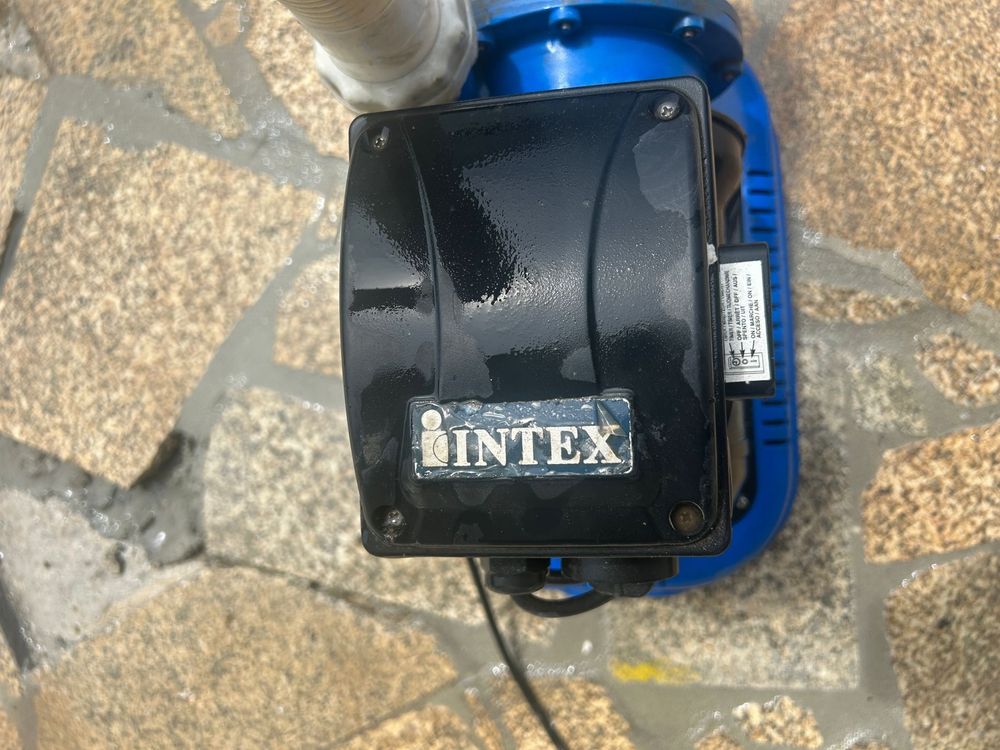 Motor e Filtro de Areia Intex SF20220R para Piscina