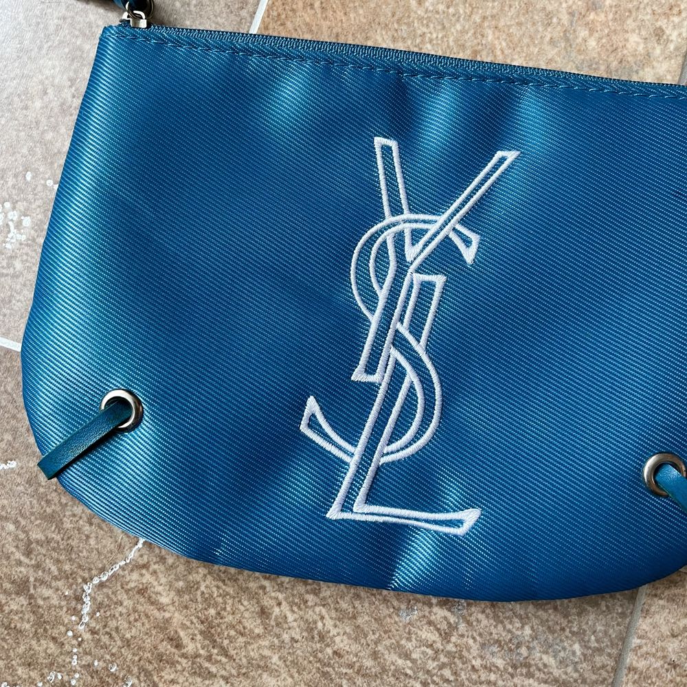 Косметичка/ сумочка Yves Saint Laurent YSL