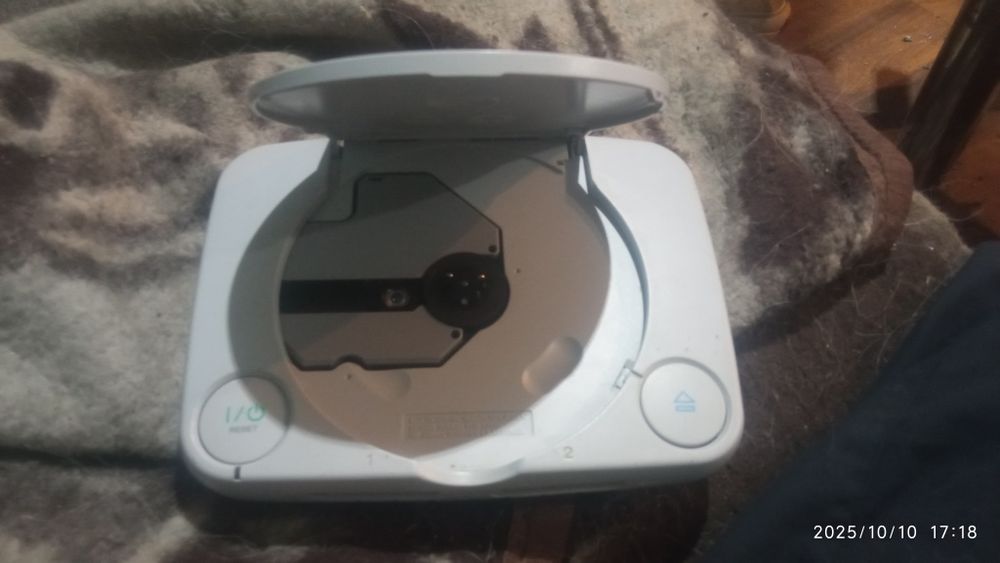 PlayStation one model scph-102