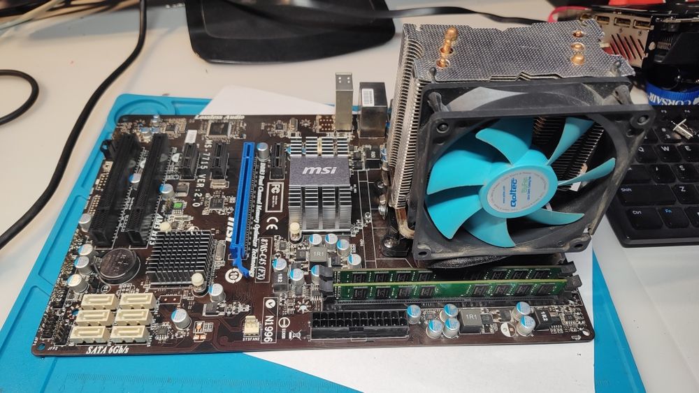 AMD FX6300 + płyta + 8GB RAM