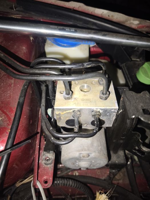 Schowek podłokietnik szary Passat B5 FL 1.8t lift stan bdb.