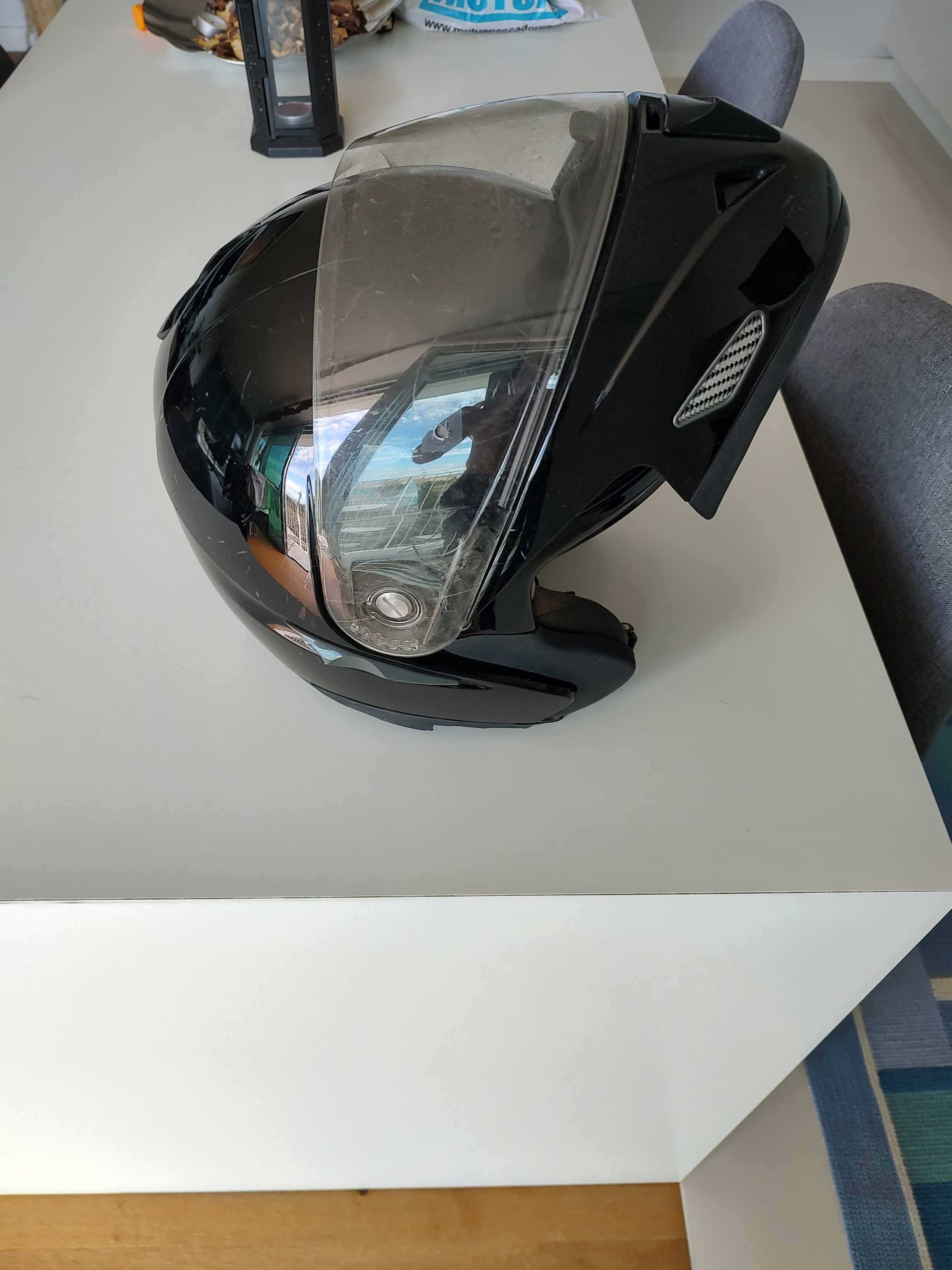 Capacete de Mota Airoh