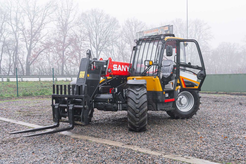 Телескопічний навантажувач Sany STH742 2025 (7м, 4.2т.)