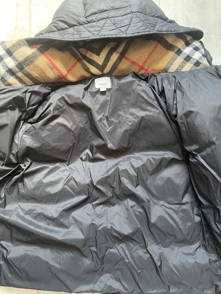 Пуховик  Burberry р-XS
