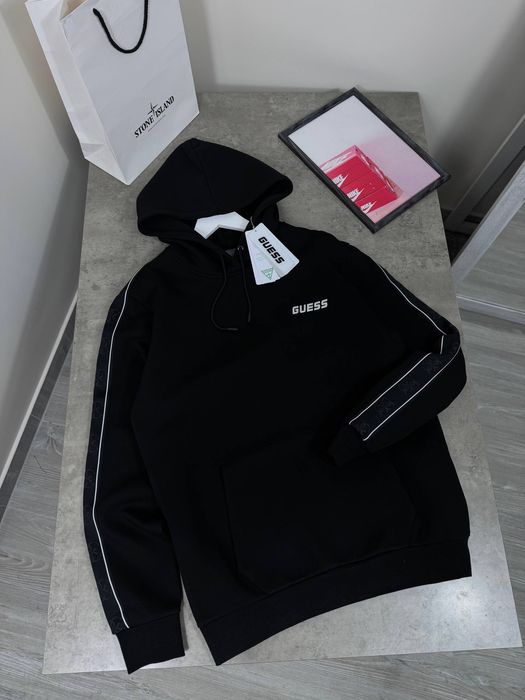 Худі  Guess з лампасами.