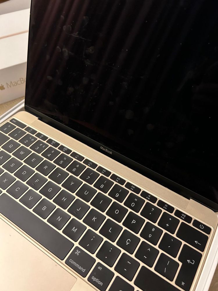 Macbook 12” (rose gold)