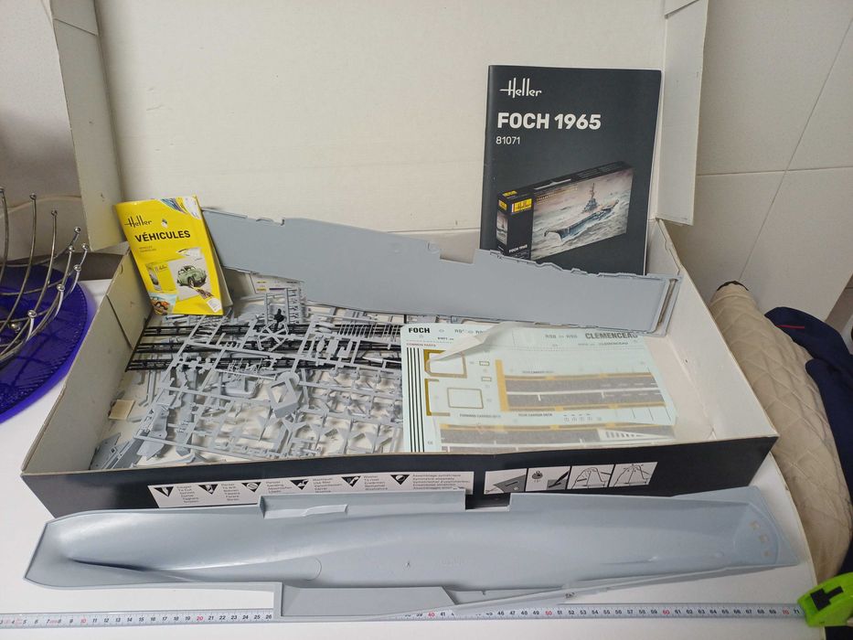 Porta-aviões Foch 1965 Heller