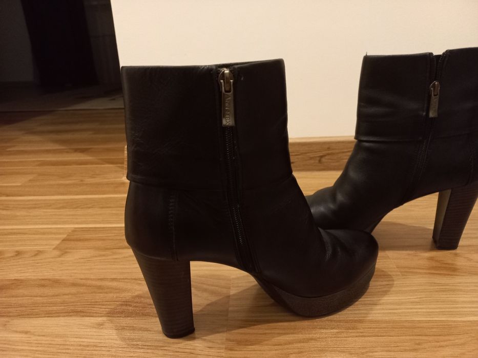 Шкіряні черевики жіночі осінні