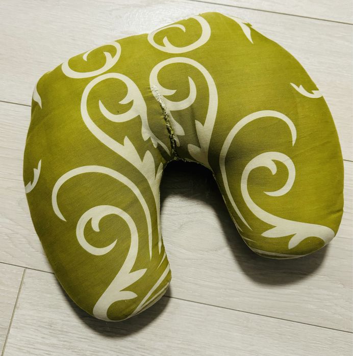 Масажна подушка