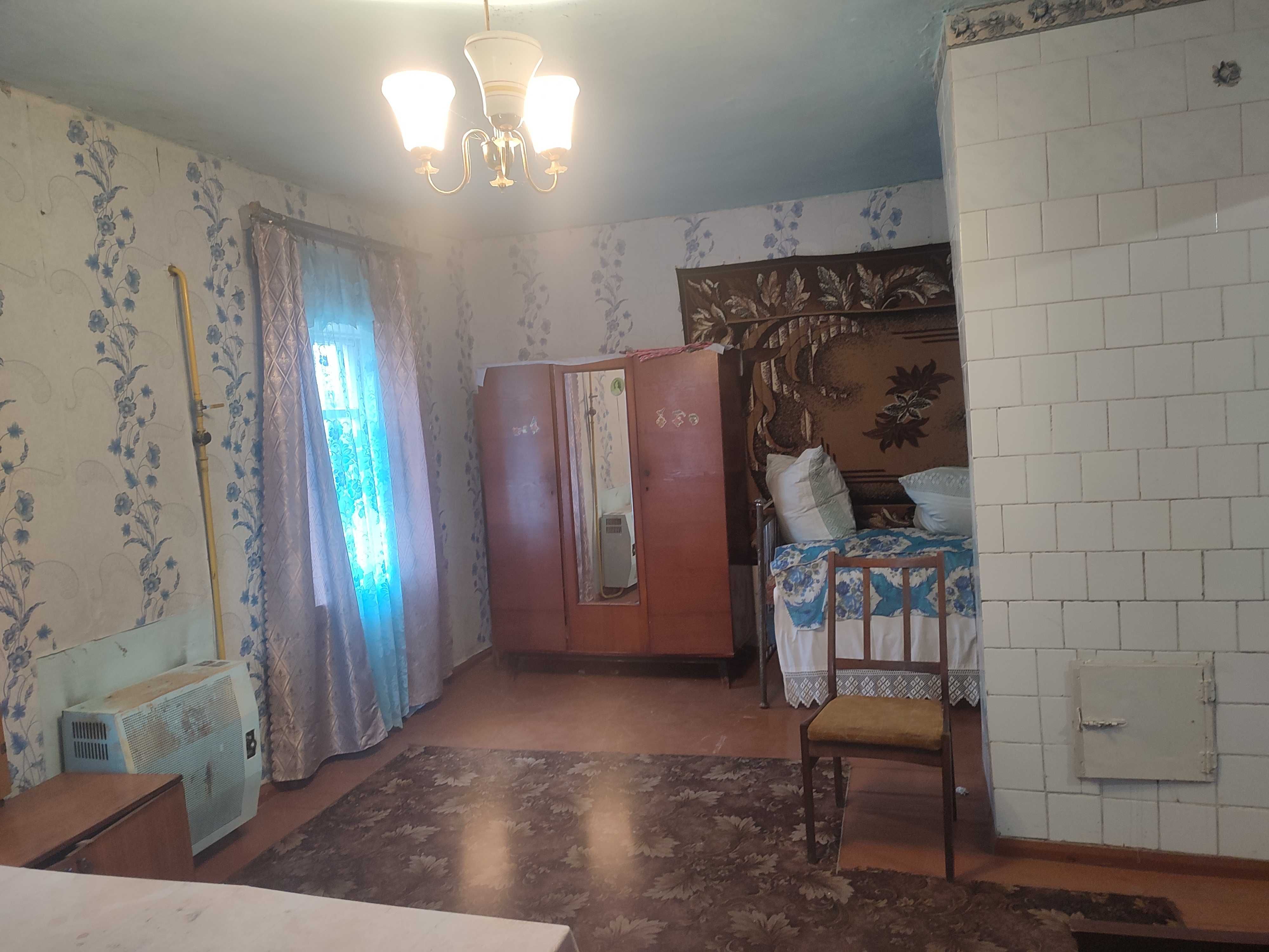 Будинок в селі під дачу або житло