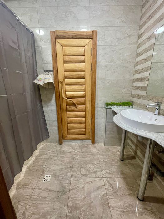 Лазня на дровах, власний берег