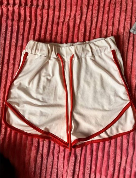 шорти жіночі на шнурівці