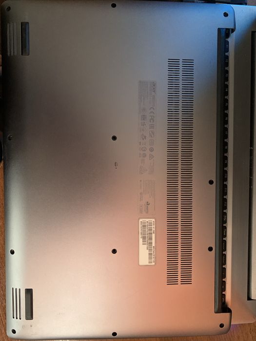 Acer SF315-41 ryzen 5 2500u 8gb vega8 робочий, битий екран