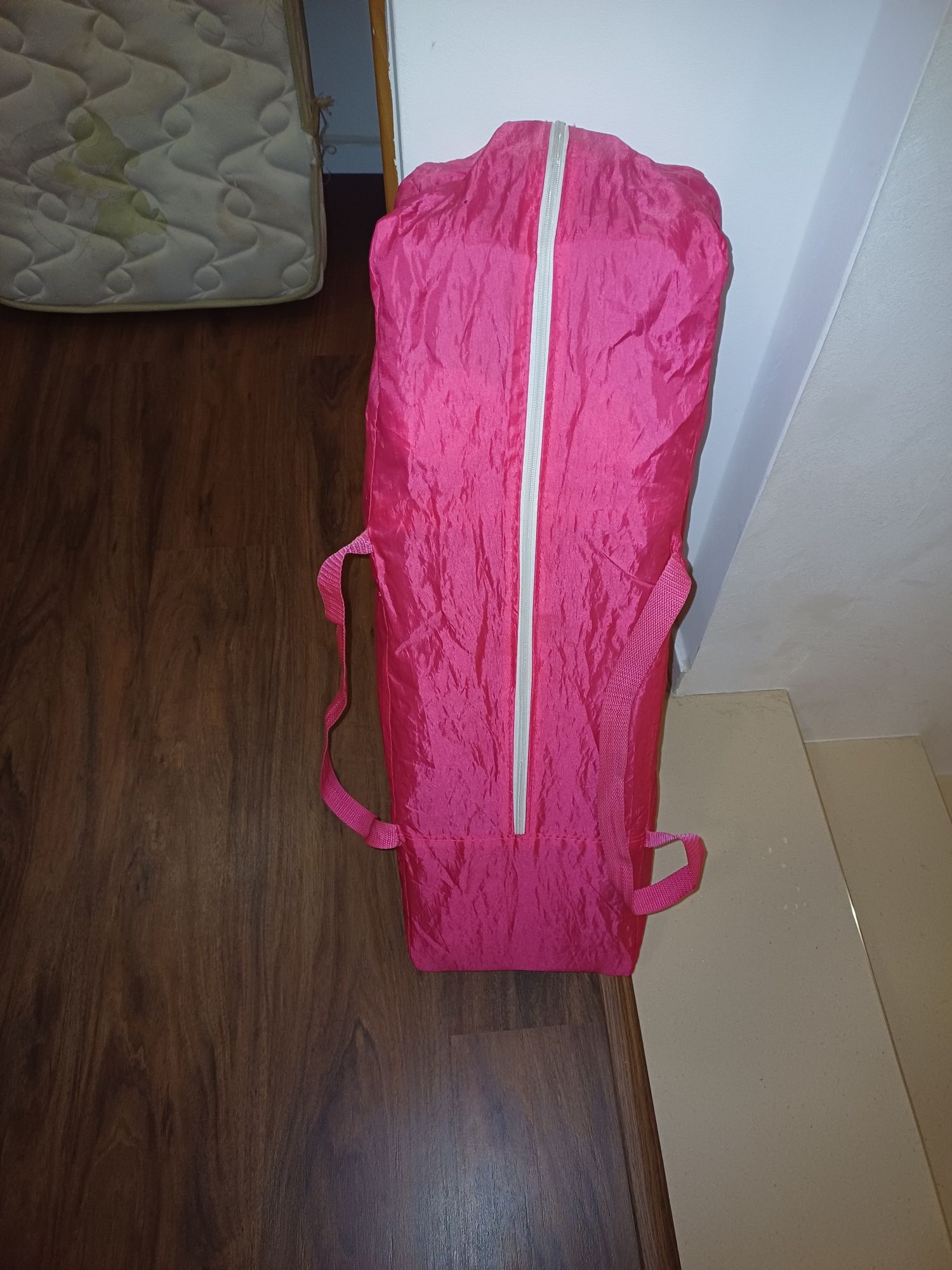 Cama de viagem bebé rosa