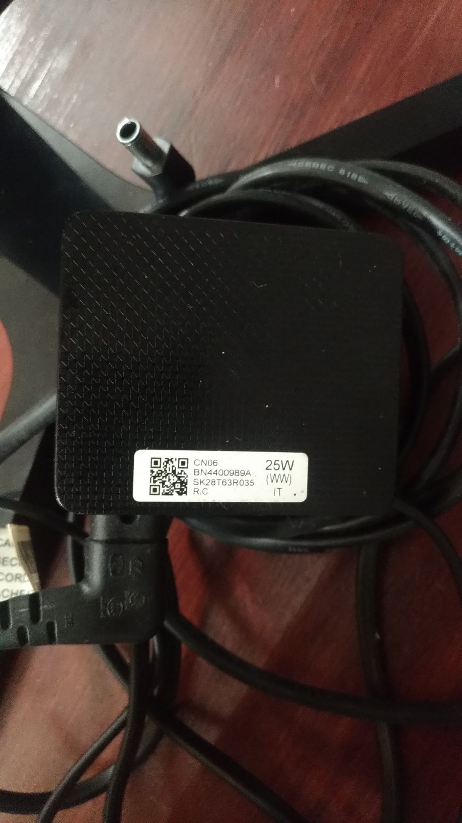 Conjunto de suporte para TV e alimentador de TV Samsung modelo S24R35A