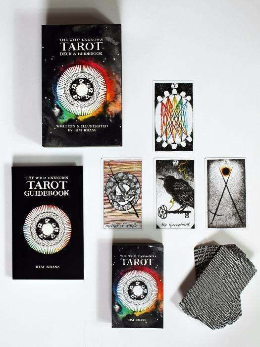 Caixa baralho tarot + guia The Wild Unknown - Kim Krans - NOVO