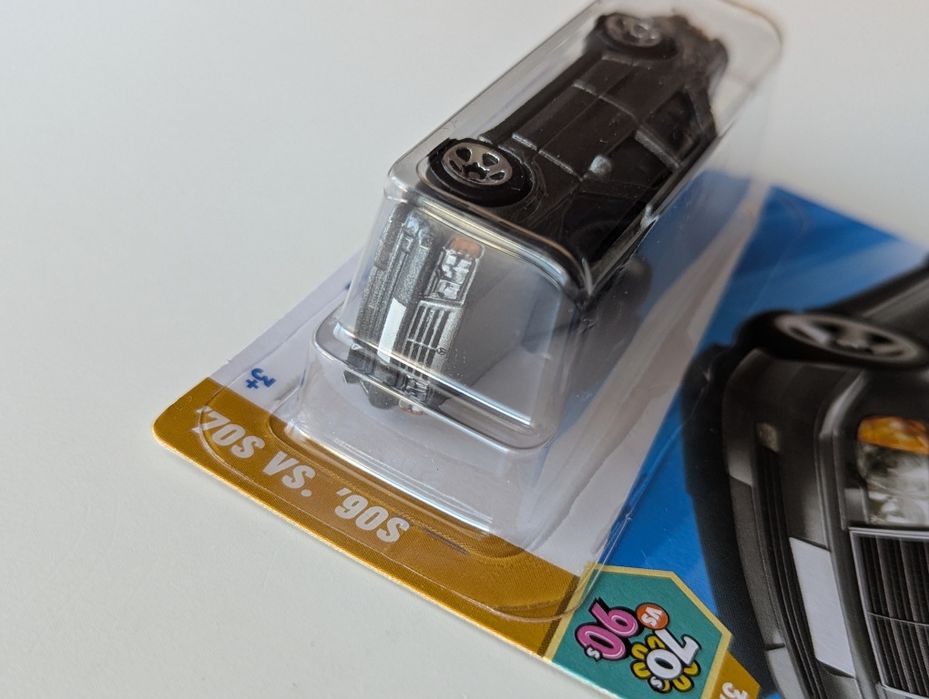 2025 Новинка Волчок Мерседес Хот Вілс Hot Wheels Mercedes w124 500 e