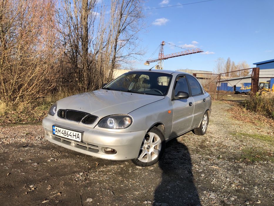 Продам ланос 1.5 бенз SE