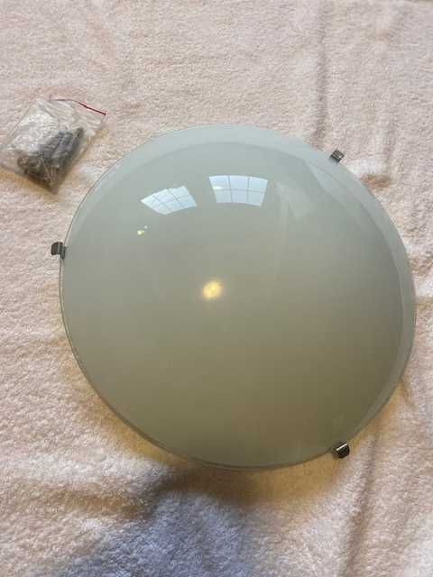 Kinkiet szklany biały okragły z kołkami mocującymi 30 cm i żarówką LED